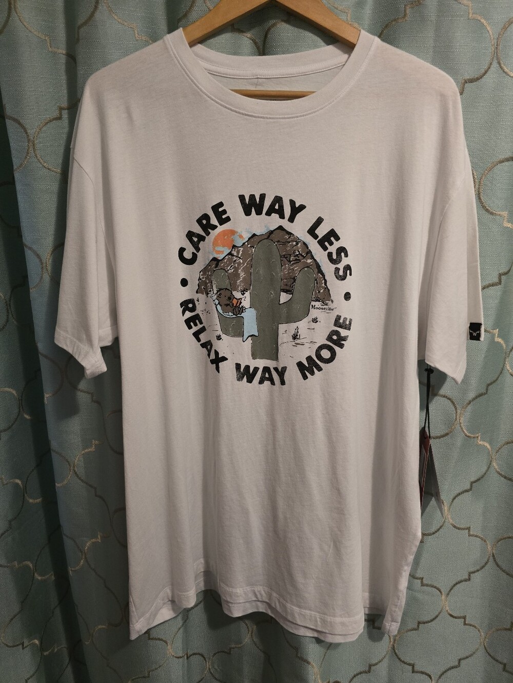 Moosejaw White Short Sleeve Graphic Tee Men's 2XL Relax Way More NWT Cactus